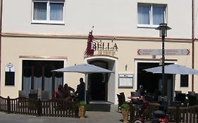 Amadis Bella Hotel & Restaurant